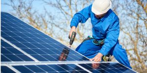 Installation Maintenance Panneaux Solaires Photovoltaïques à Roussayrolles